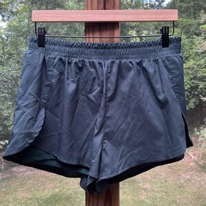 Girlfriend Collective Hike Shorts